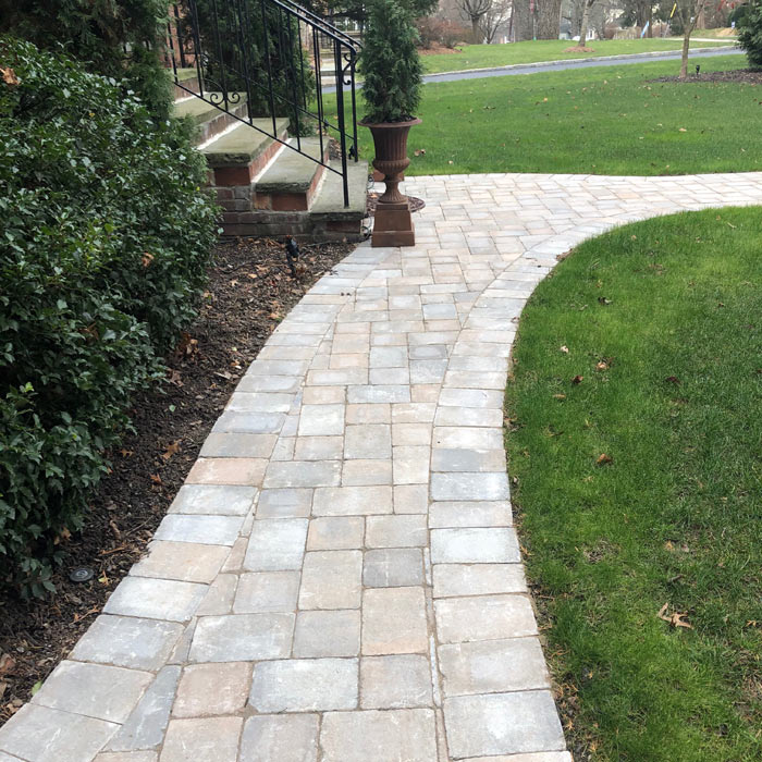 paver stone masonry sidewalk by Gio Mason Contractors